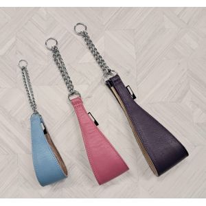 Puolikuristava pehmeä nahkainen "vinttikoira"-panta leveällä kaulainosalla