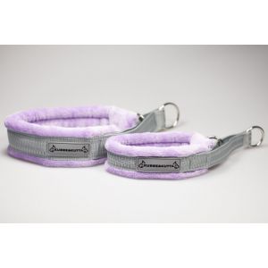 Pehmeä puolikuristava panta, heijastava, Kusse & Kutta, leveys 4cm, vaalea lila